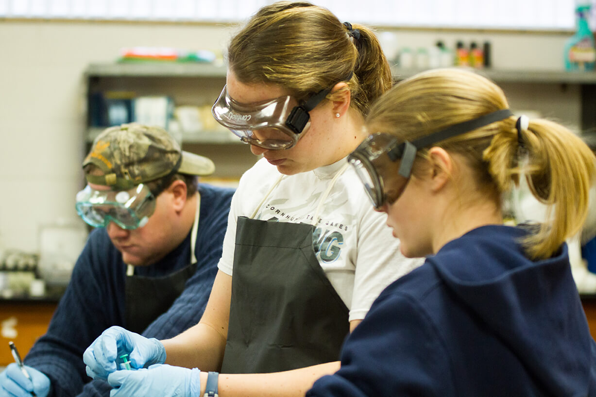 CUNE_02_2015-075ScienceandBiz.jpg
