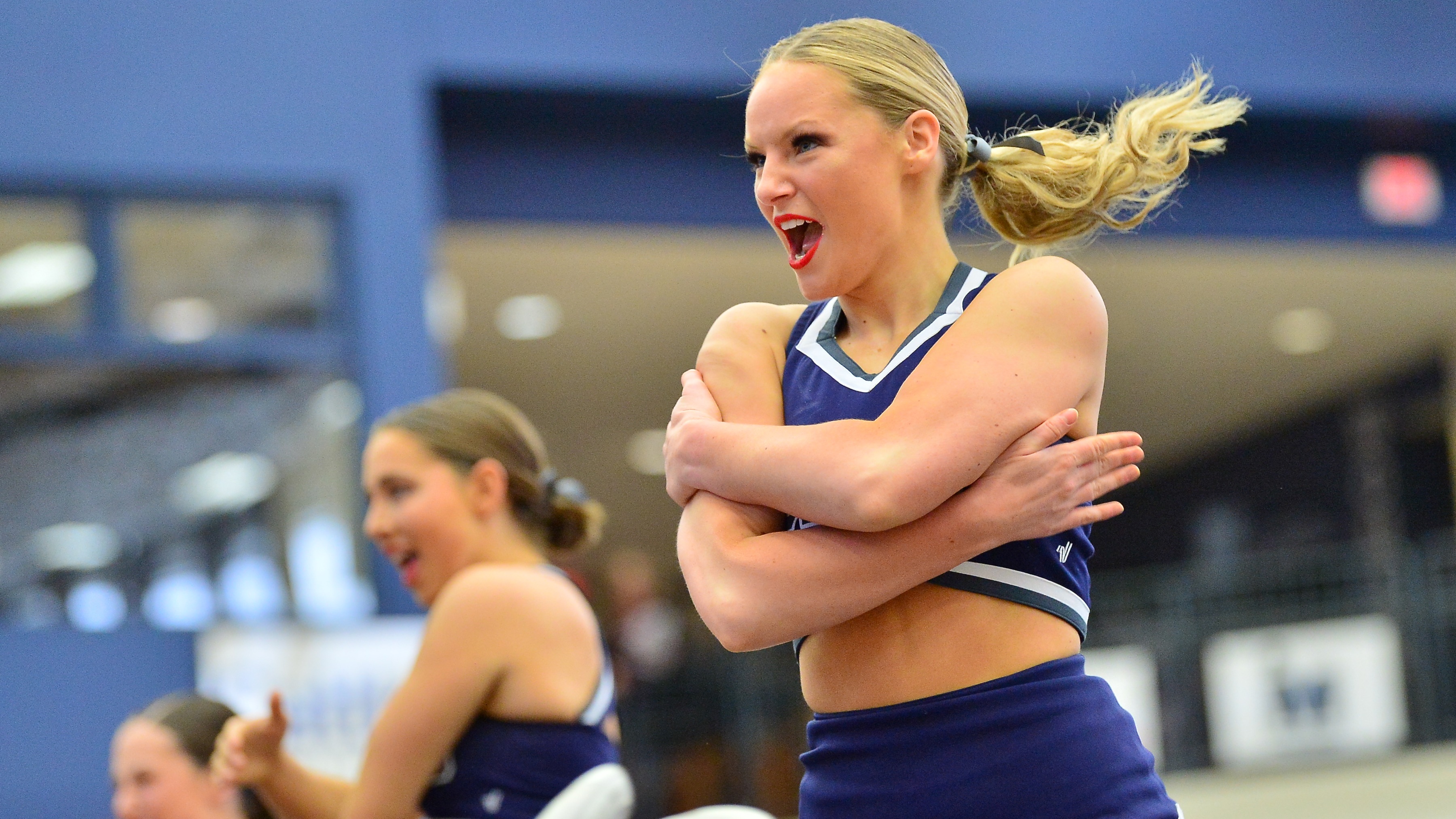 Dawgs go 11 while hosting Concordia Day of Duals Cheerleading