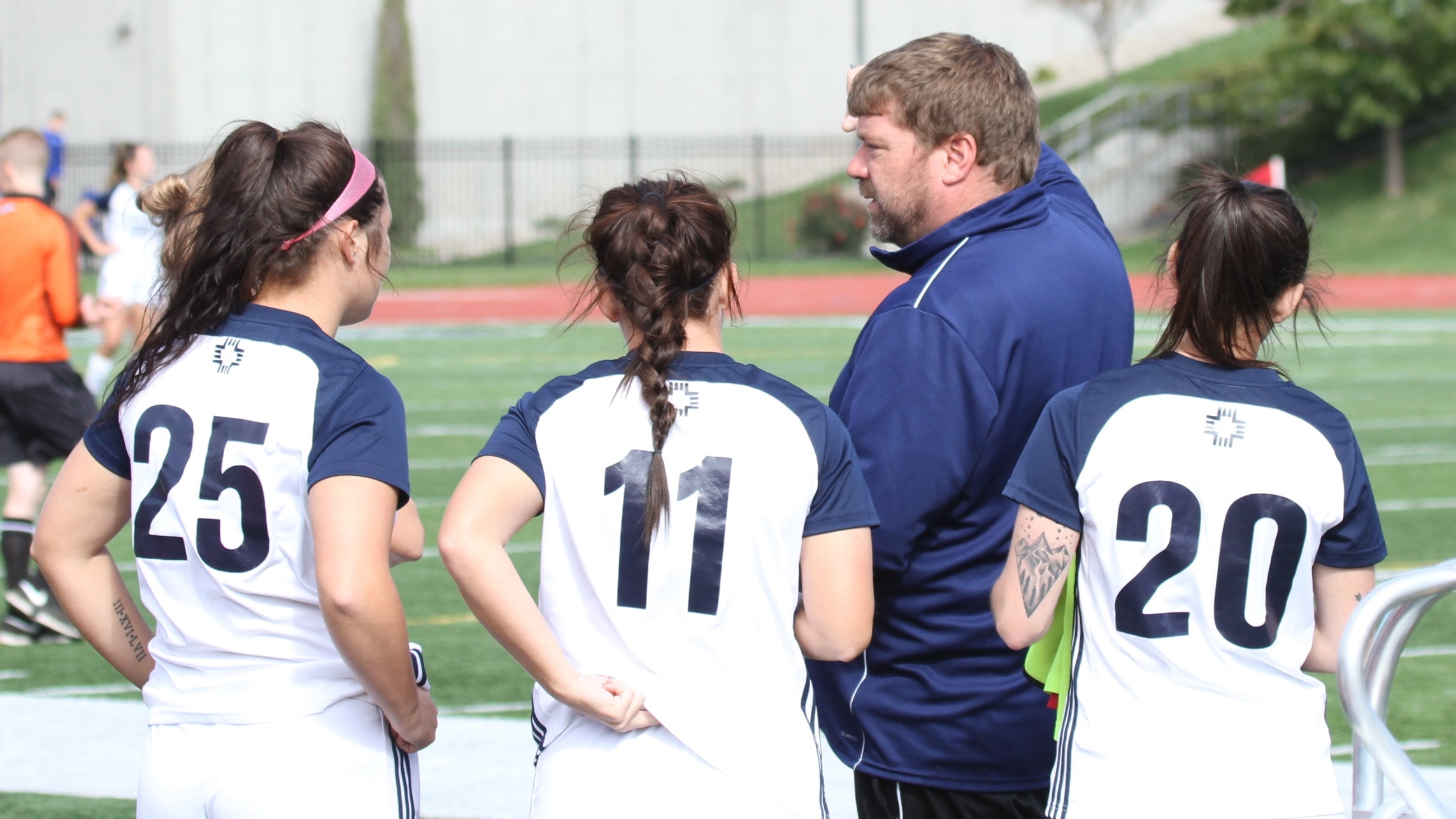 Concordia thanks Coach Henson for six years of service :: Women's