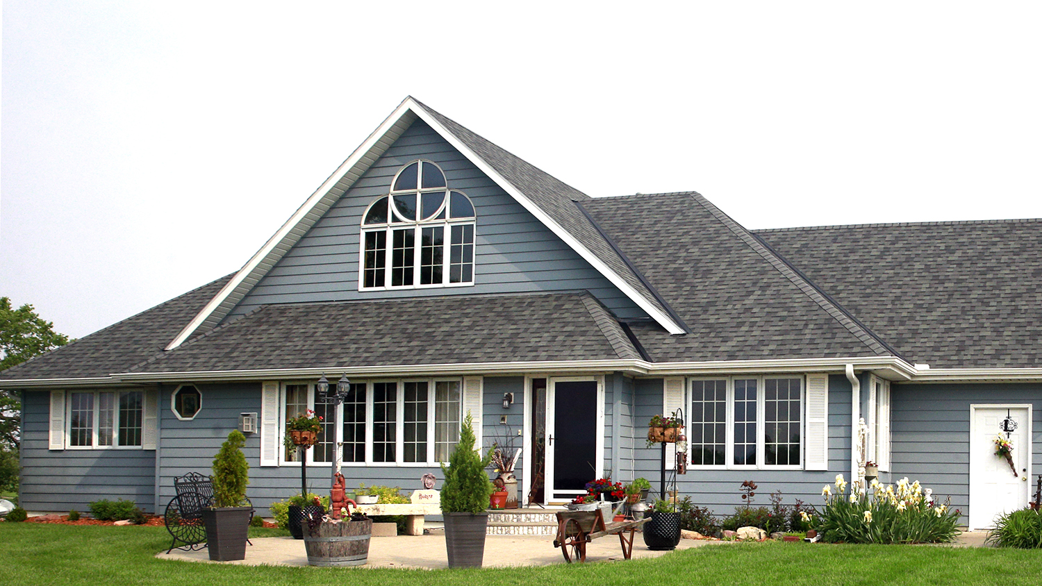 Photo of a home that's part of Concordia's Scholarship Parade of Homes