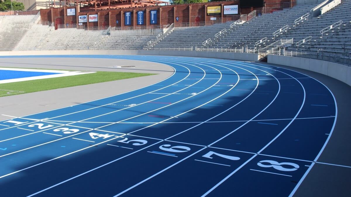 Bulldog dozen set to compete at Drake Relays Track & Field