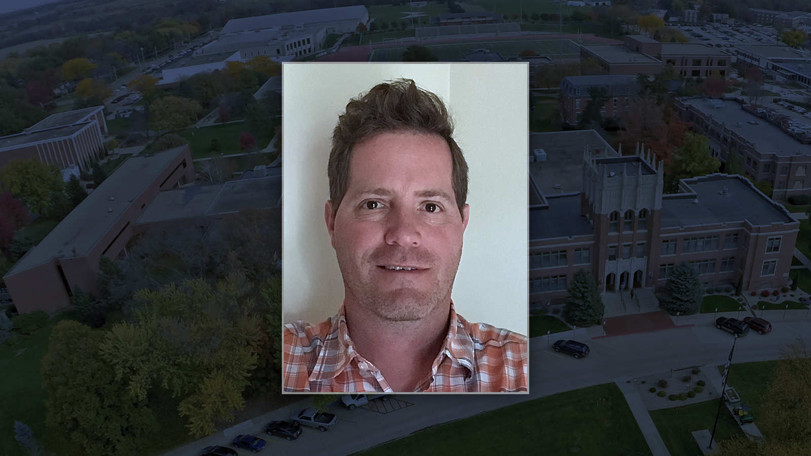 Nathan Bassett ’93 named Nebraska history teacher of the year by Gilder