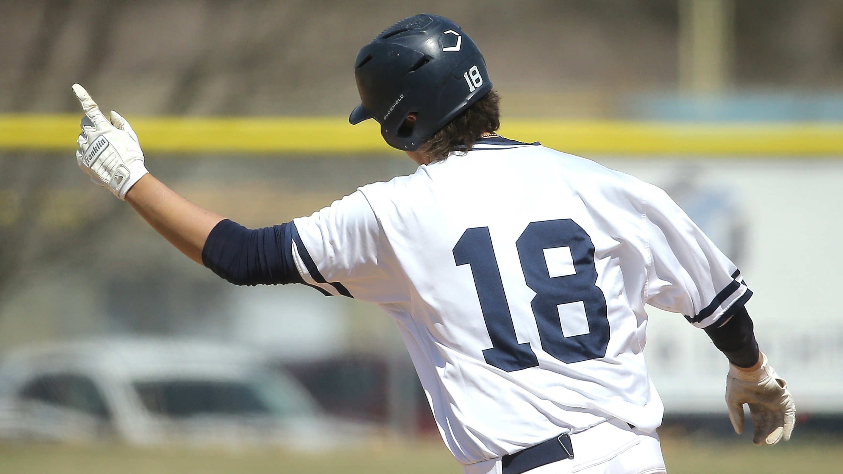 Quinn smashes program singlegame home run record in throttling of