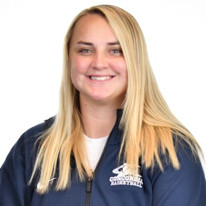 Photo of Taylor Farrell