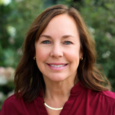 Photo of Jennifer Janousek