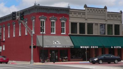 A street level picture of downtown Seward